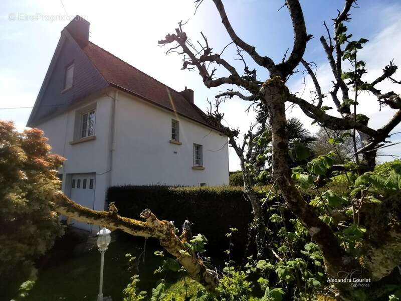Maison à MELGVEN