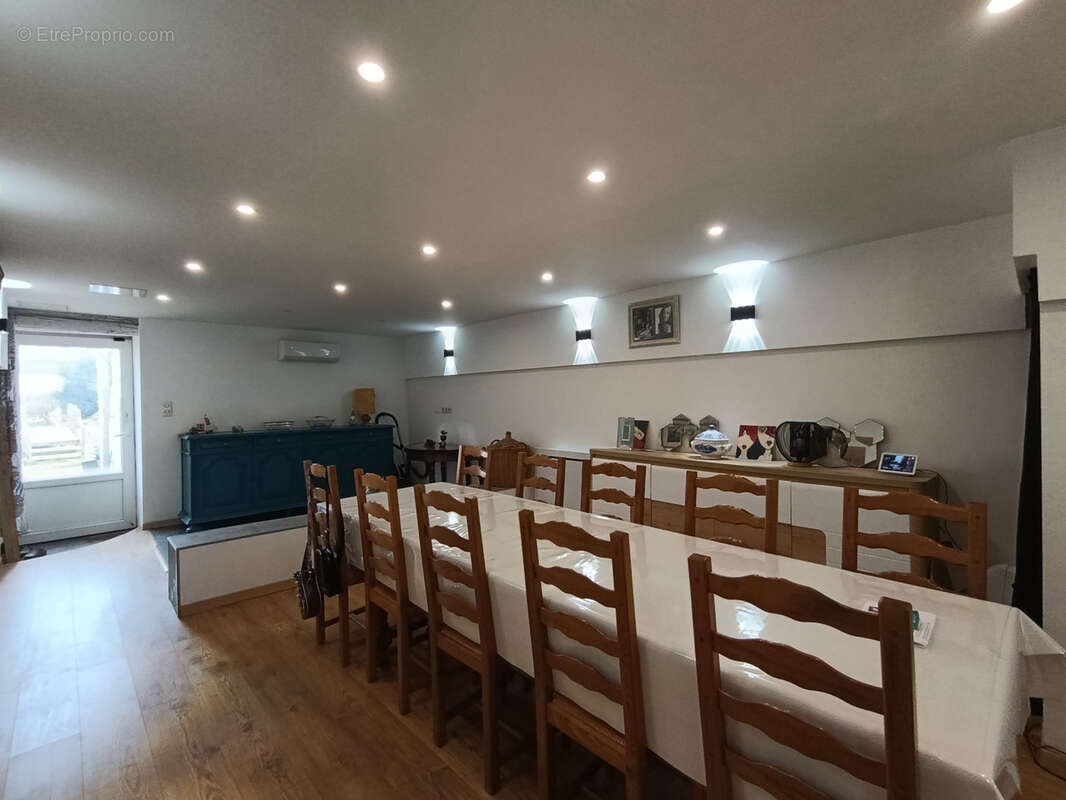 Maison à NEUFMAISONS