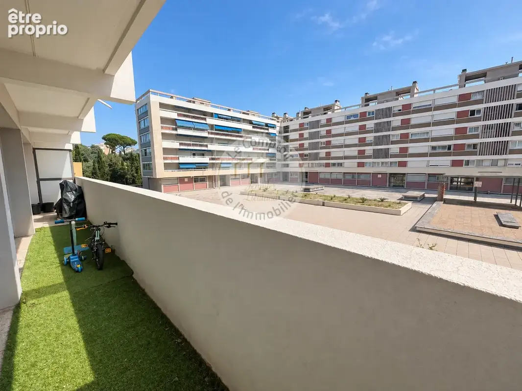 La bruyere : t4/5 de 98,28 m2 lumineux avec balcon - photo 2
