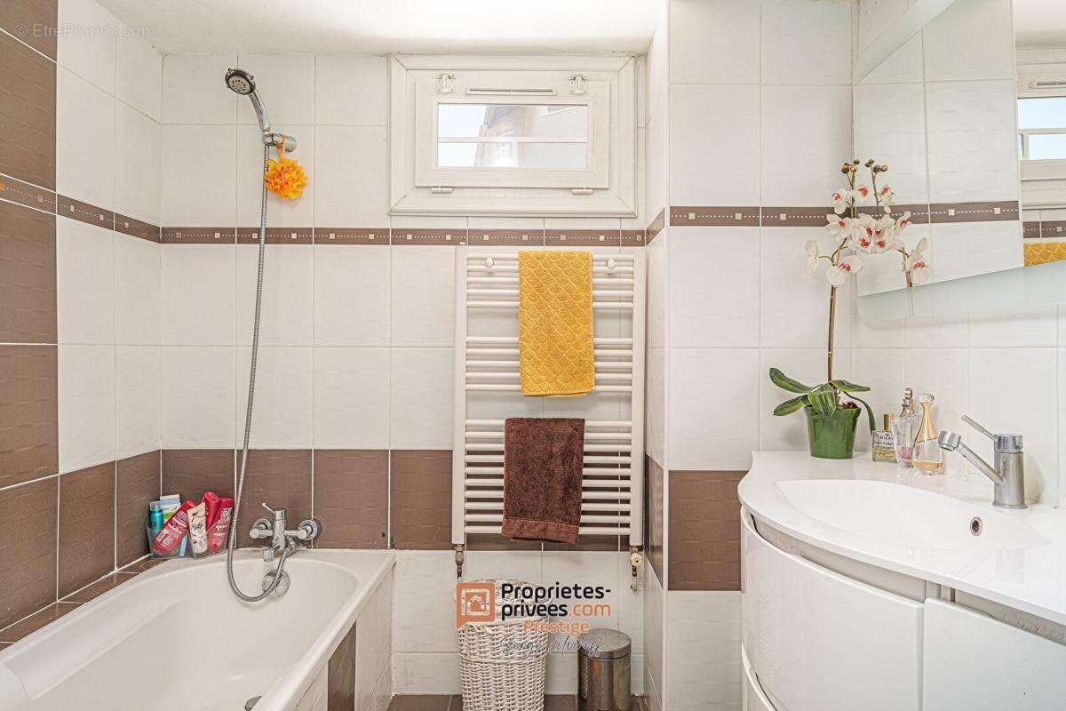 Maison à MARSEILLE-8E