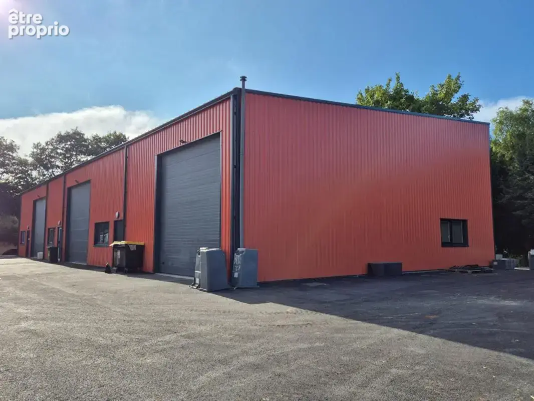 Lorient nord - local d'activité neuf / entrepôt de 195 m² + parking de 500 m² - accès poids lourds - sous decennale - photo 2