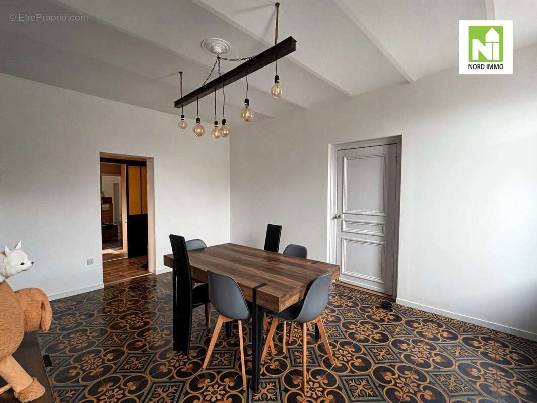 Maison à NOMAIN