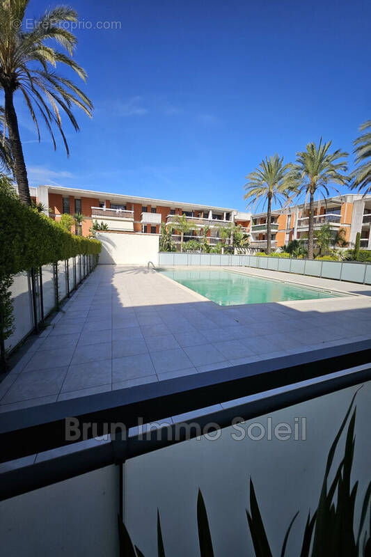 Appartement à VILLENEUVE-LOUBET