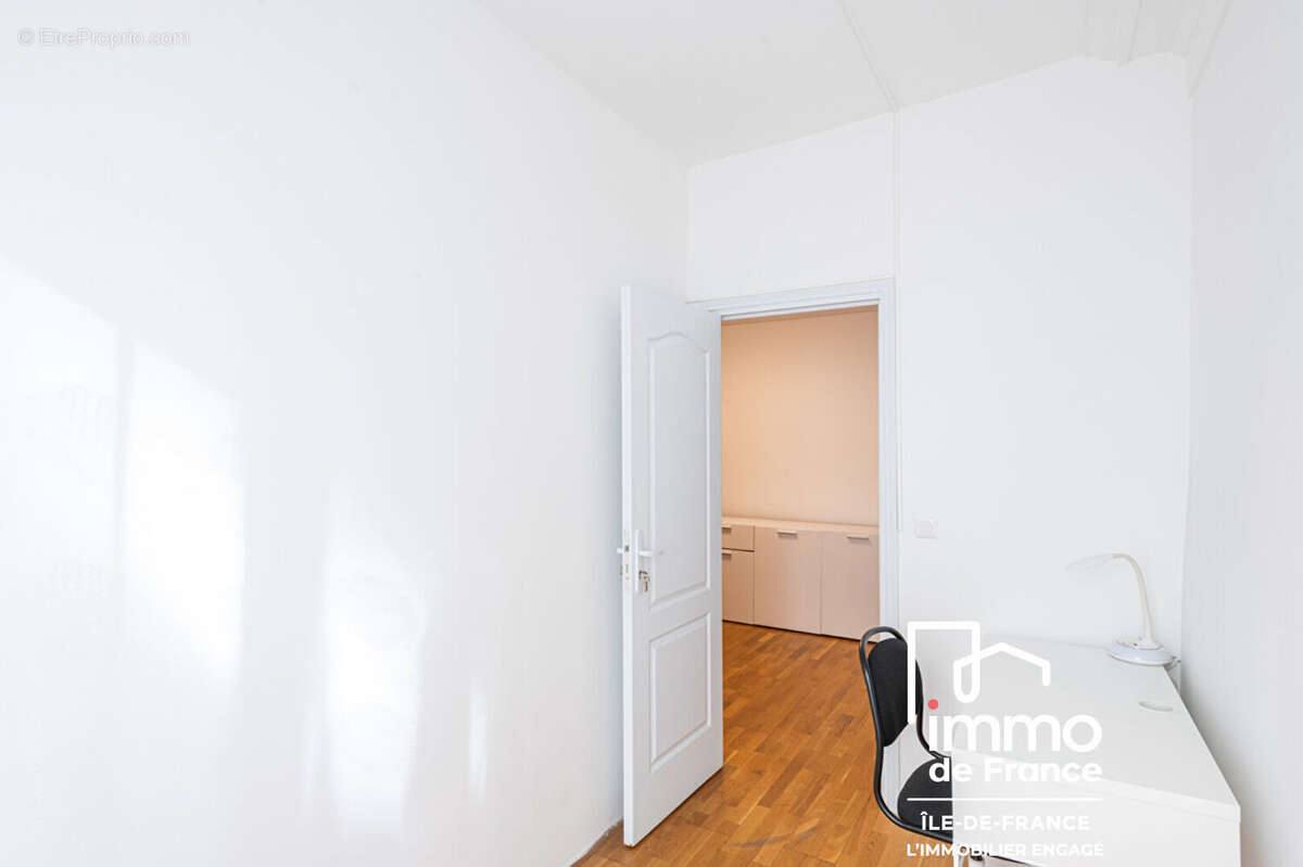 Appartement à PARIS-11E