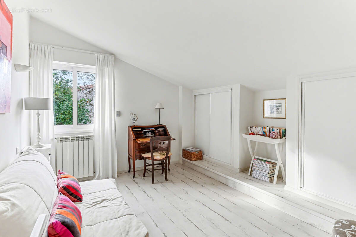Belle maison d'architecte a vendre a portet sur garonne - photo 12
