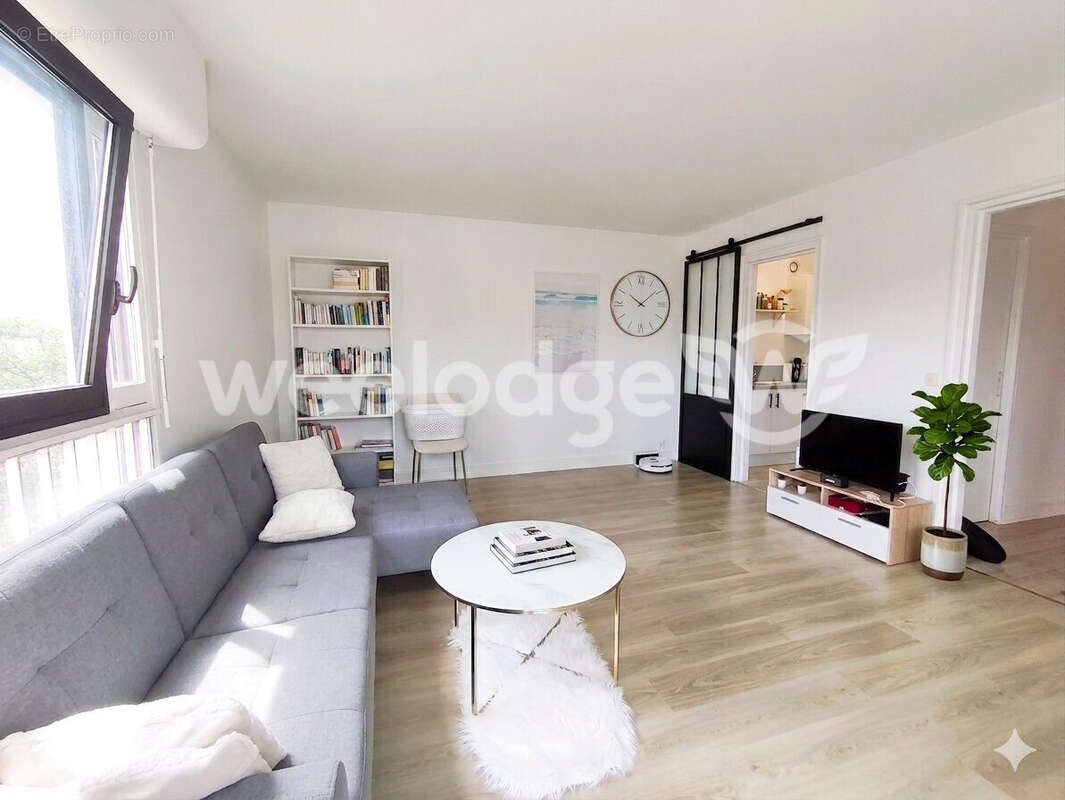 Appartement à VERNEUIL-SUR-SEINE