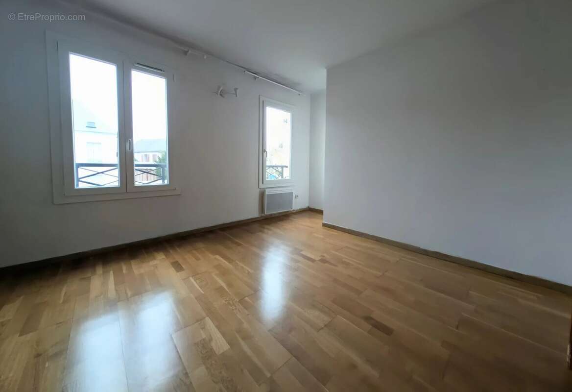 Appartement à JOUARS-PONTCHARTRAIN