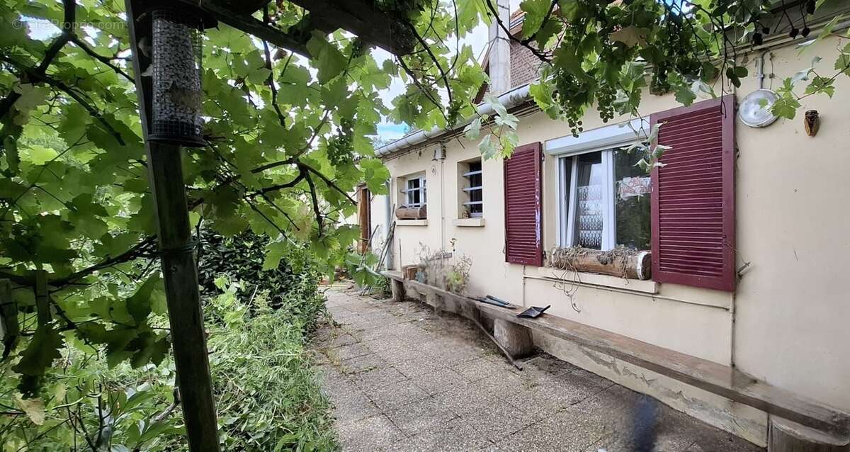 Maison indivuelle à vendre 6 pièces, Garage et Jardin ETREILLERS (02590) - photo 6