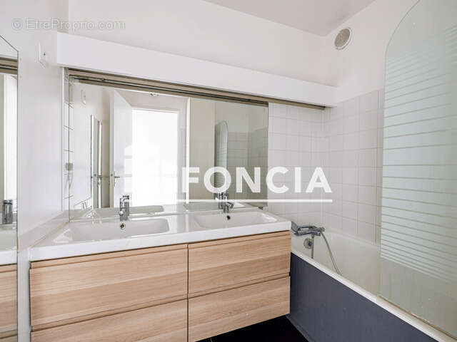 Appartement à SAINT-MAURICE