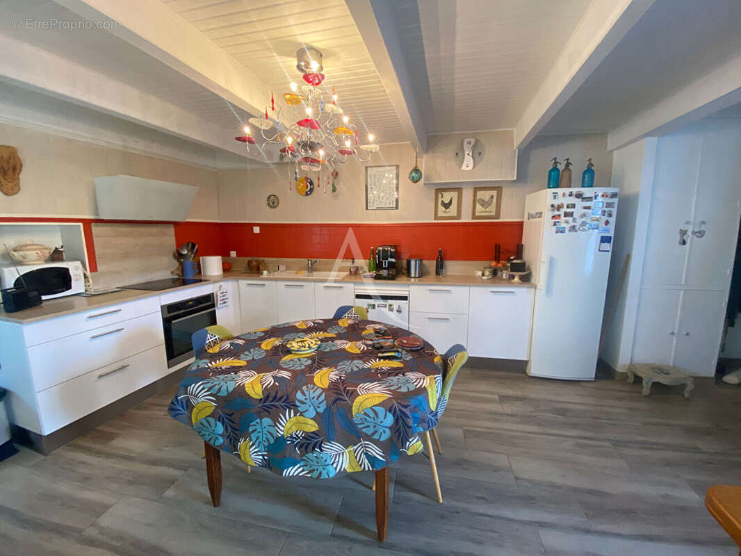 Maison à SAINT-NAZAIRE-SUR-CHARENTE