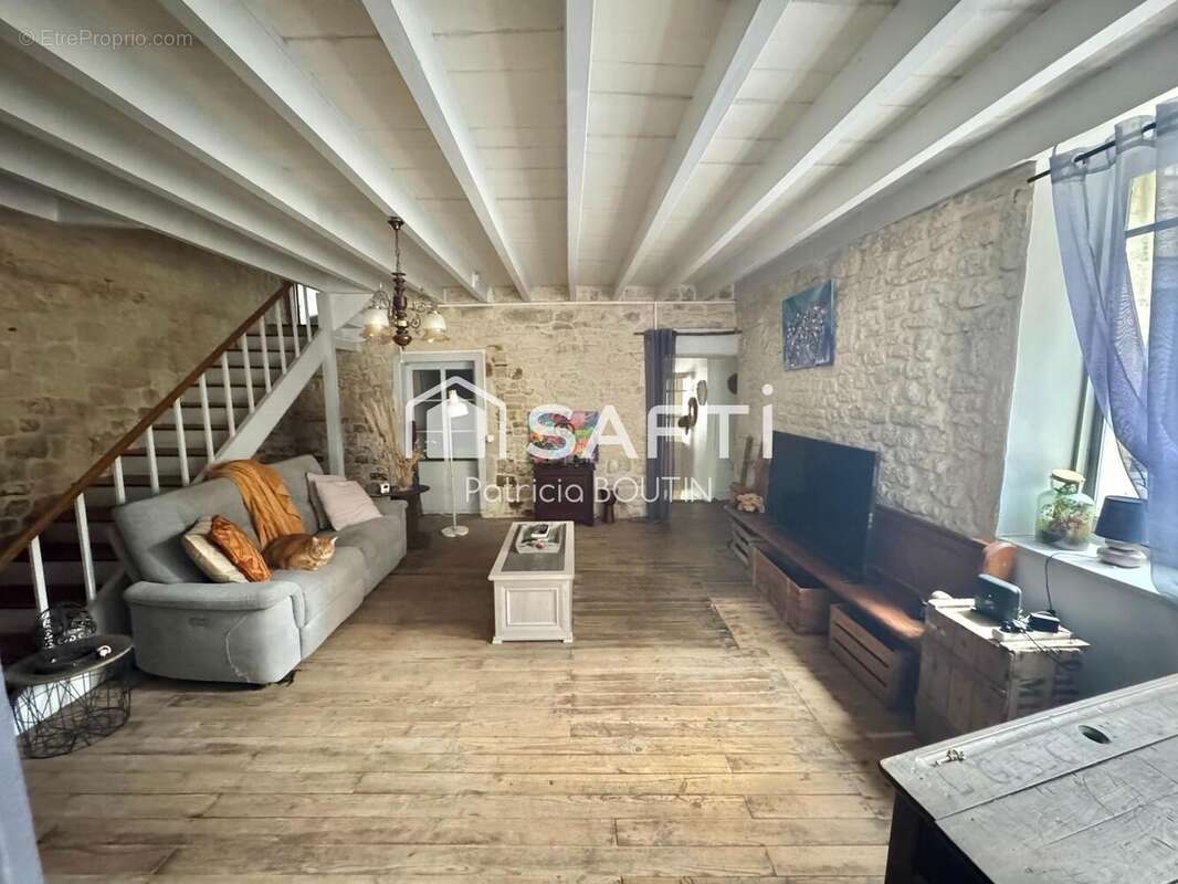 Photo 2 - Maison à SAINT-POMPAIN