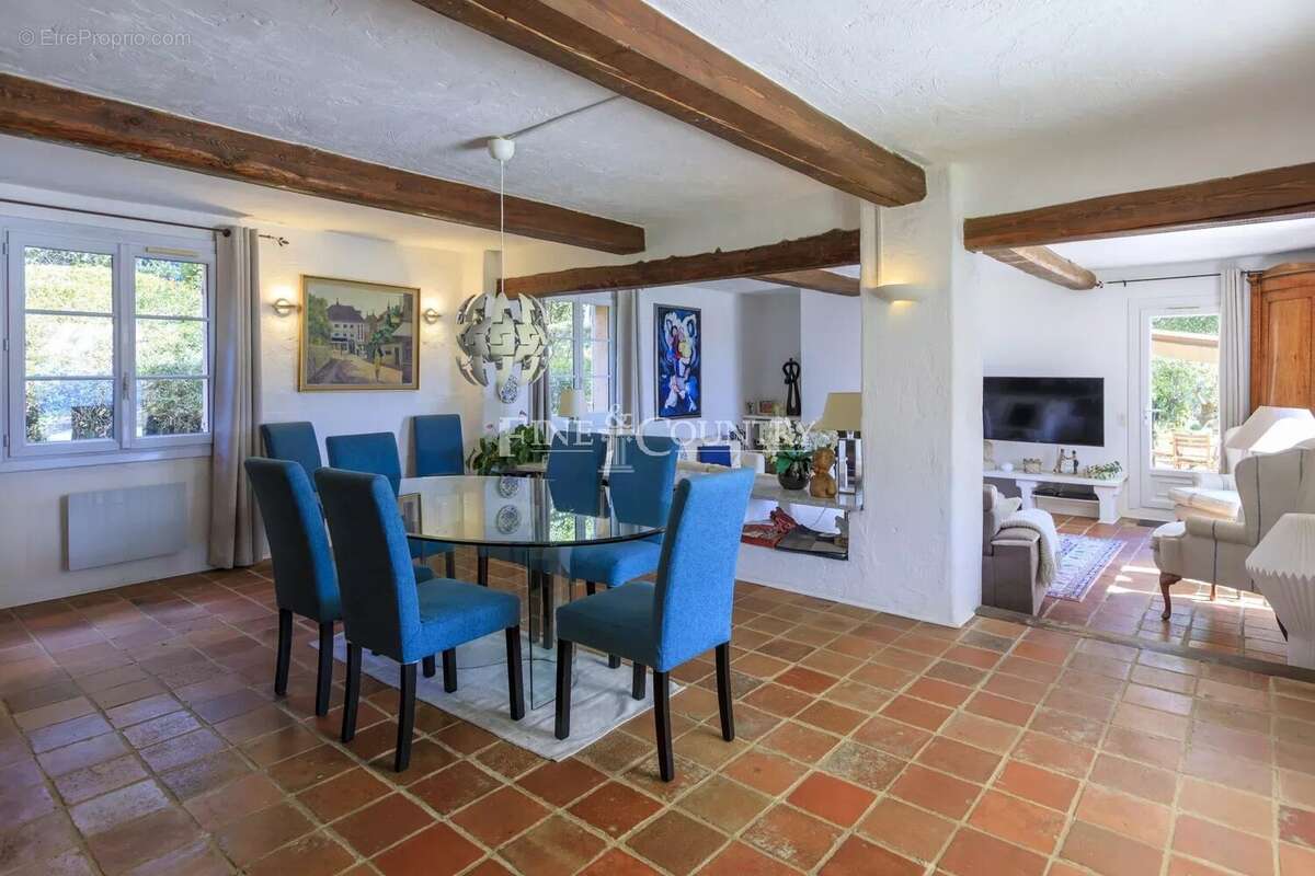 Maison à MONTAUROUX