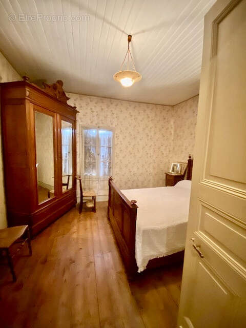 Maison à SEISSAN