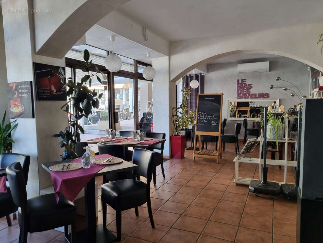 Commerce à SISTERON