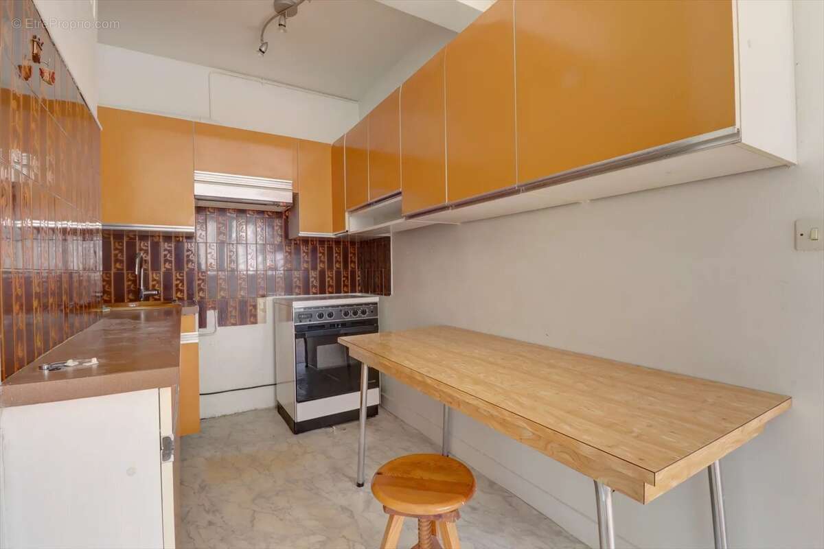 Appartement à PARIS-10E