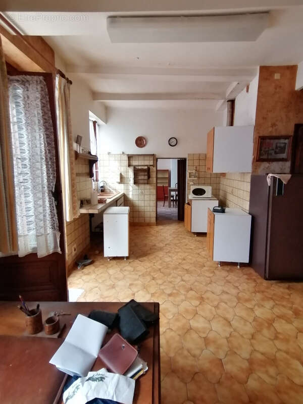 Maison à LAGRASSE