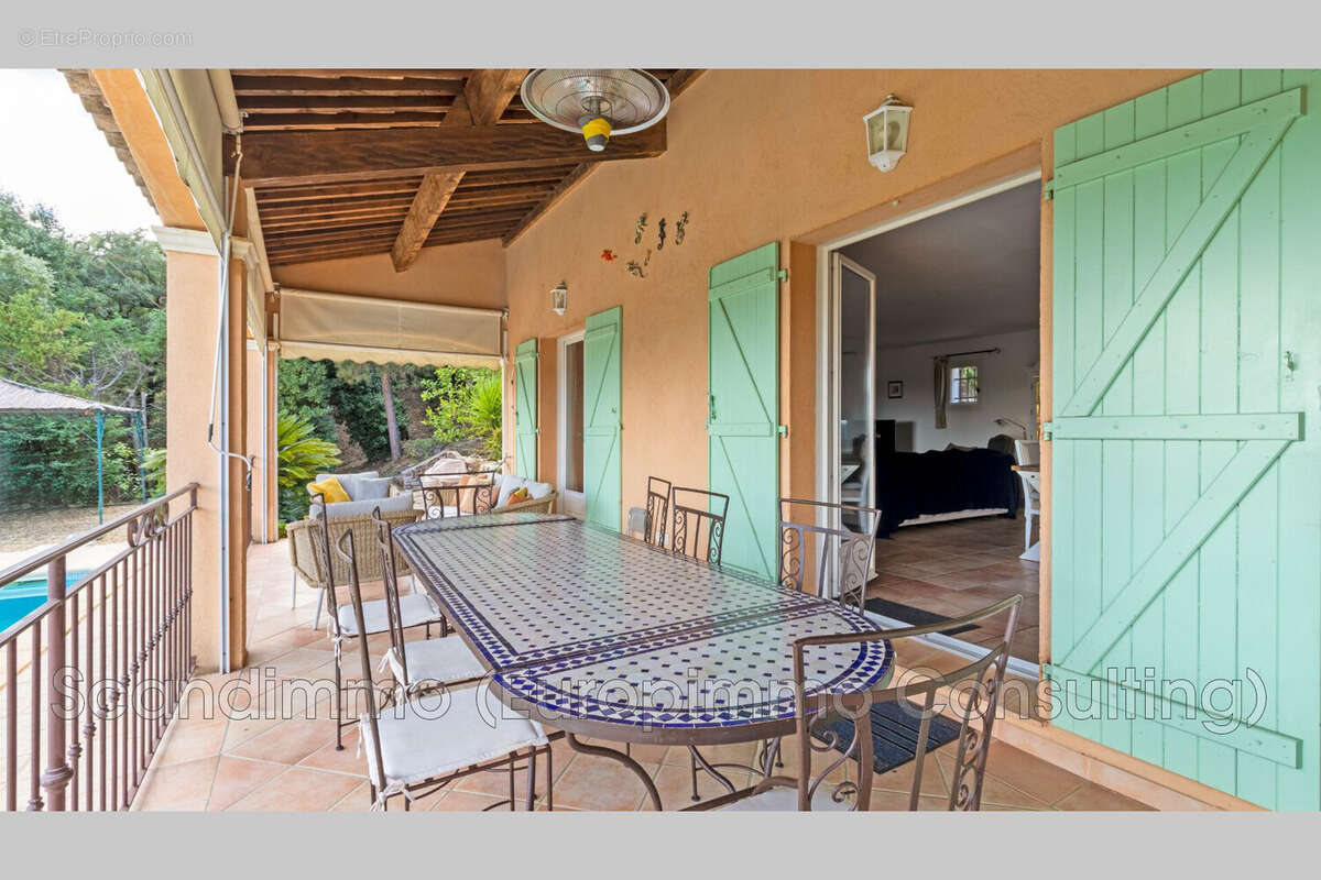 Maison à GRIMAUD