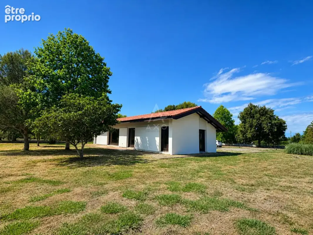 Maison d'architecte de 167 m² sur 2 601 m² de terrain - photo 3