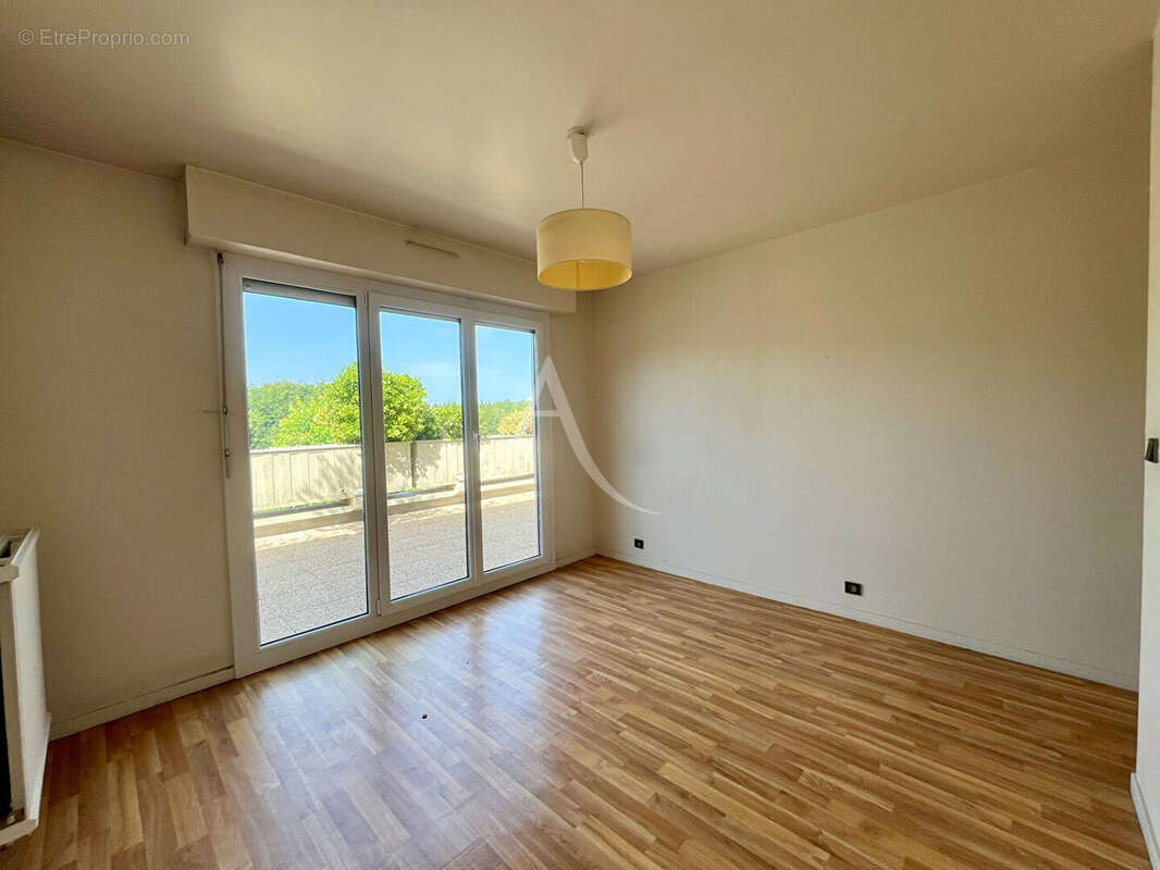 A VENDRE - Appartement Melun 3 pièces avec terrasse - photo 4
