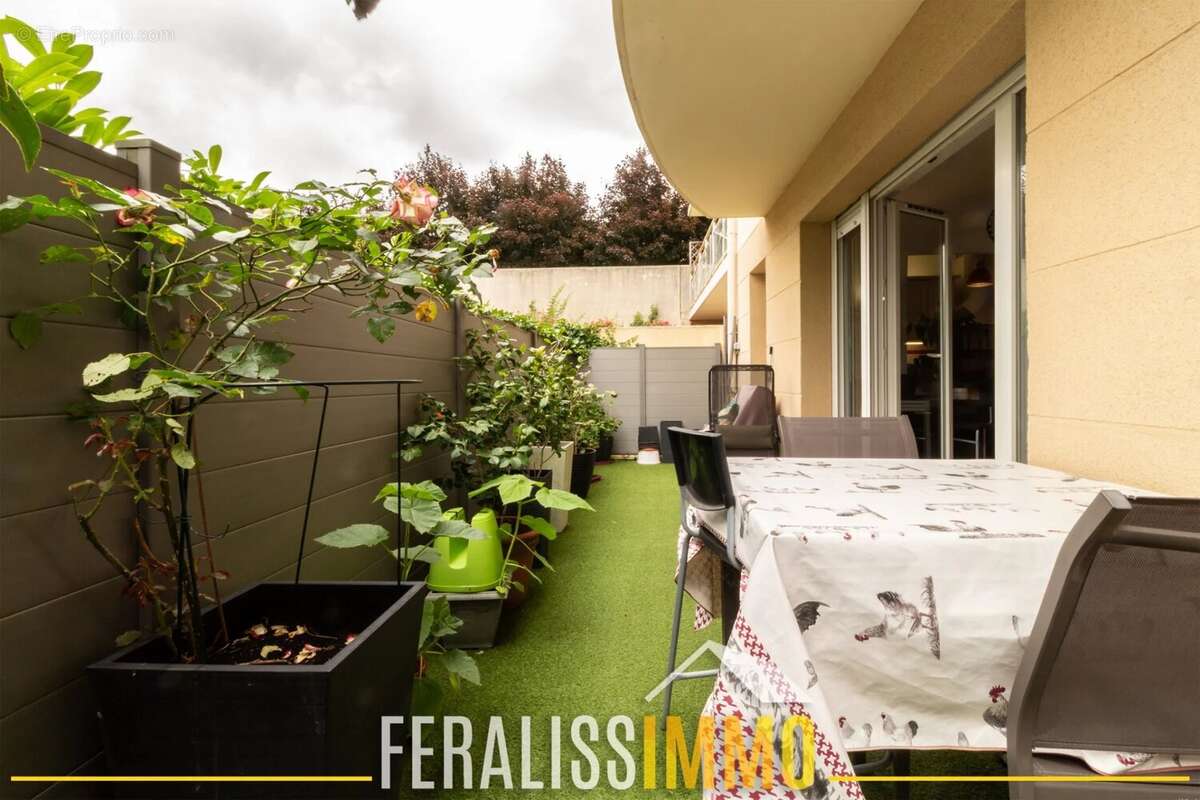 Appartement à JOUY-LE-MOUTIER