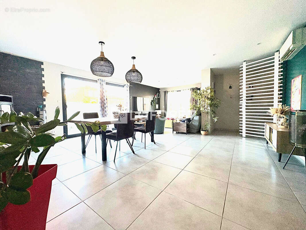 Maison à LATOUR-BAS-ELNE