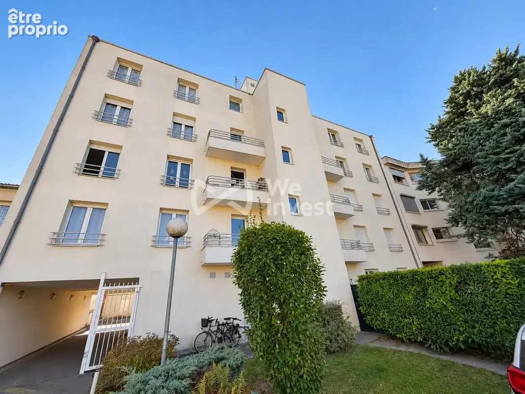 Appartement 4 pièces 90 m² à vendre à Reims (51100) - photo 2