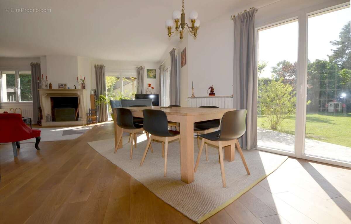 Maison à CROISSY-SUR-SEINE