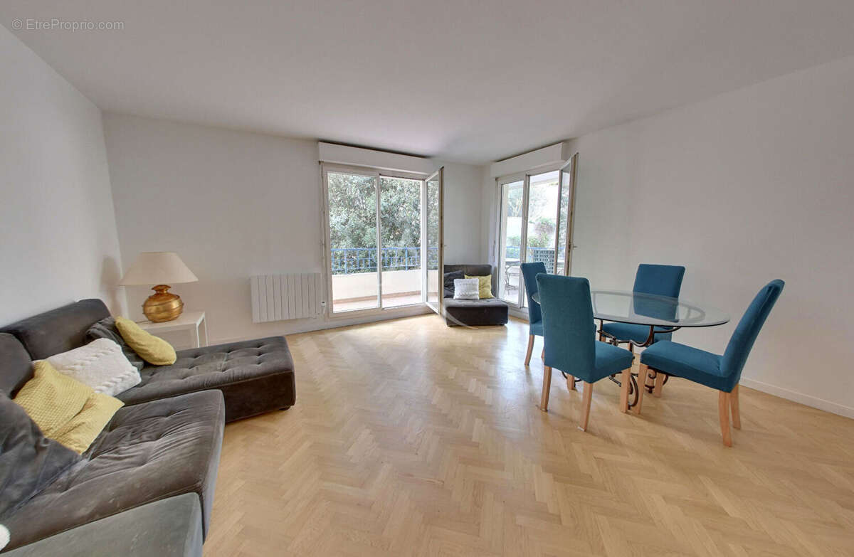 Appartement à NOGENT-SUR-MARNE