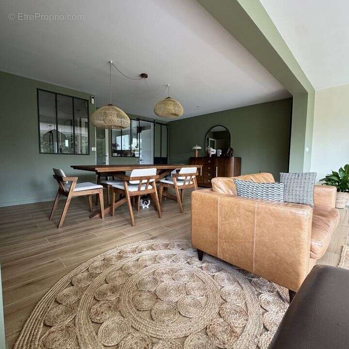Maison 136 m² à Bouray-Sur-Juine  - photo 2