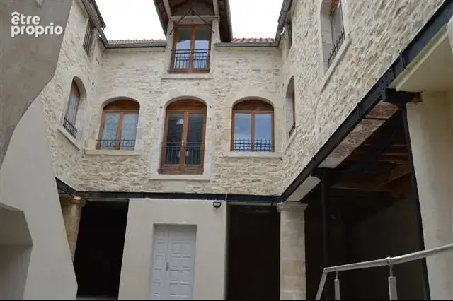 Appartement 17 m² à Saint-Amand-Montrond  - photo 3