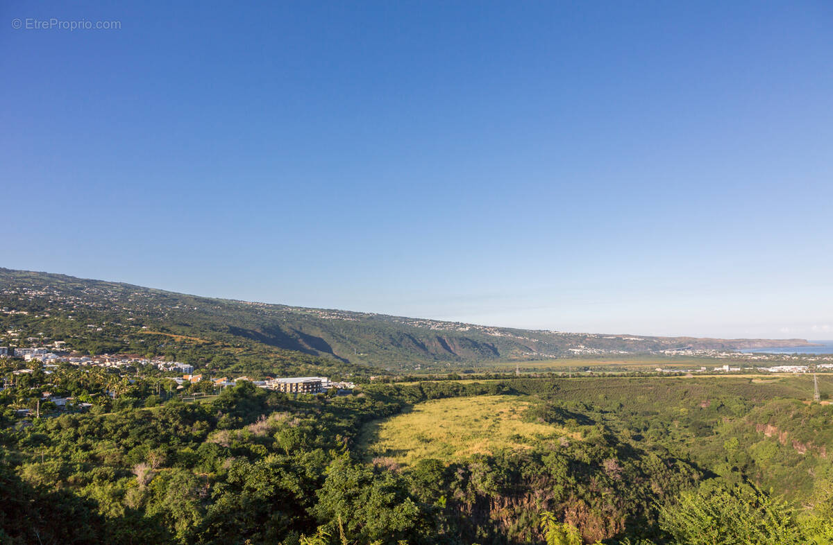 A vendre - parcelle viabilisée de 319 m2 à marie caze, la plaine saint paul - photo 2