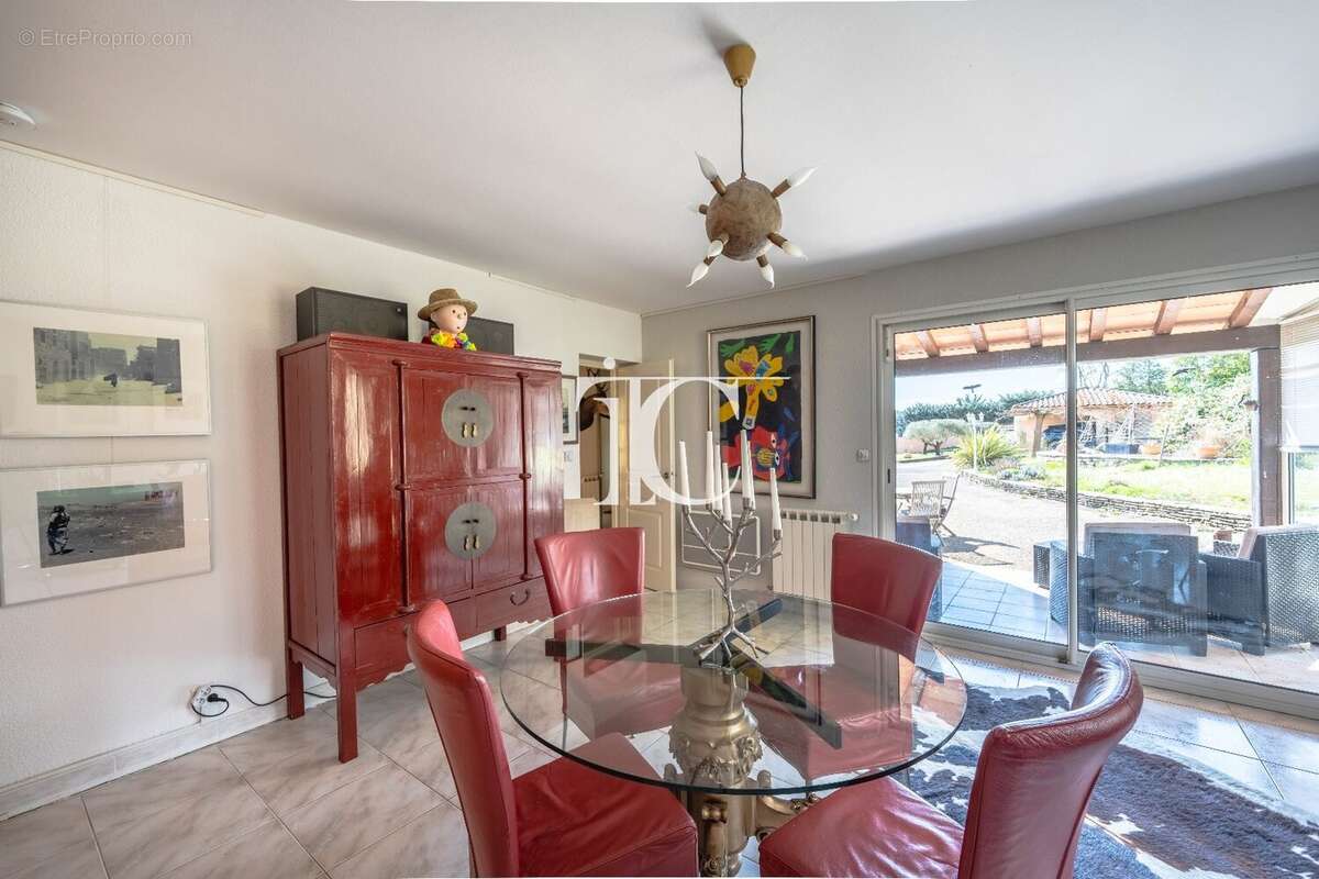 Maison à SAINT-JULIEN-DE-CASSAGNAS