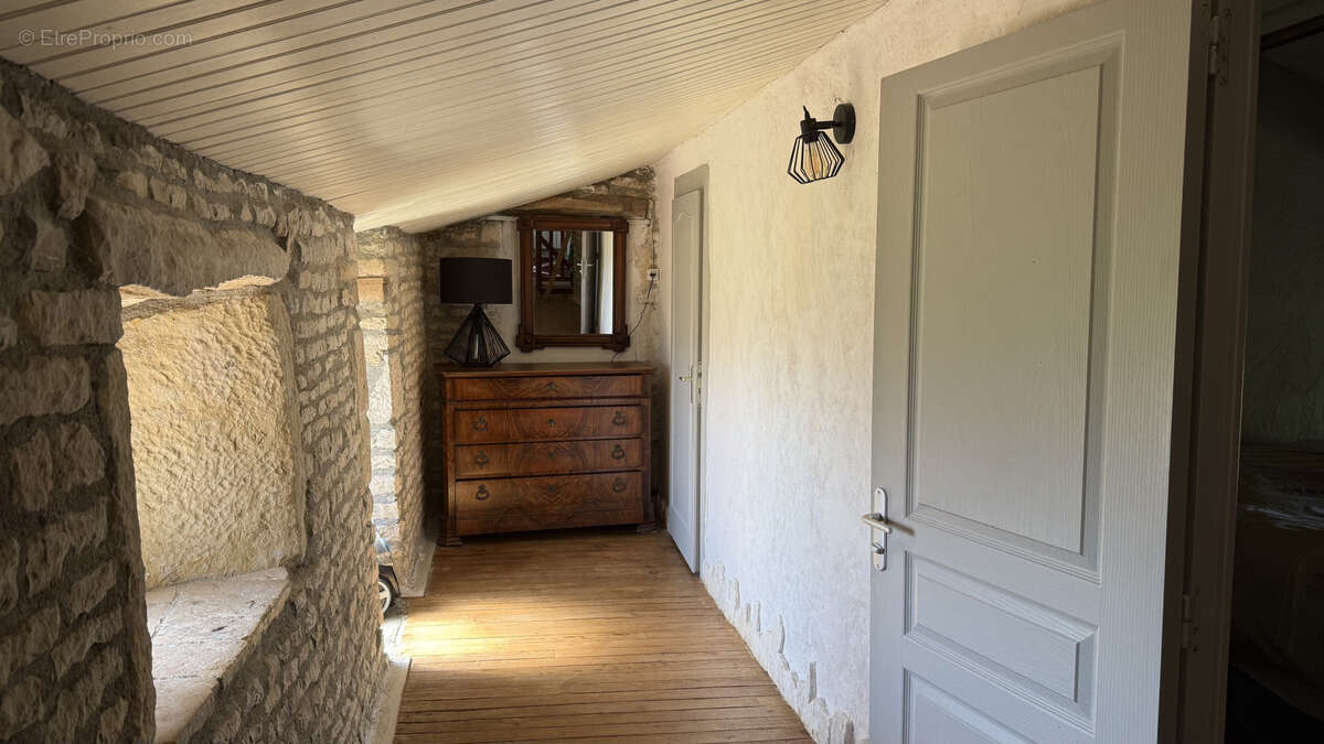 Maison à VILLEFAGNAN