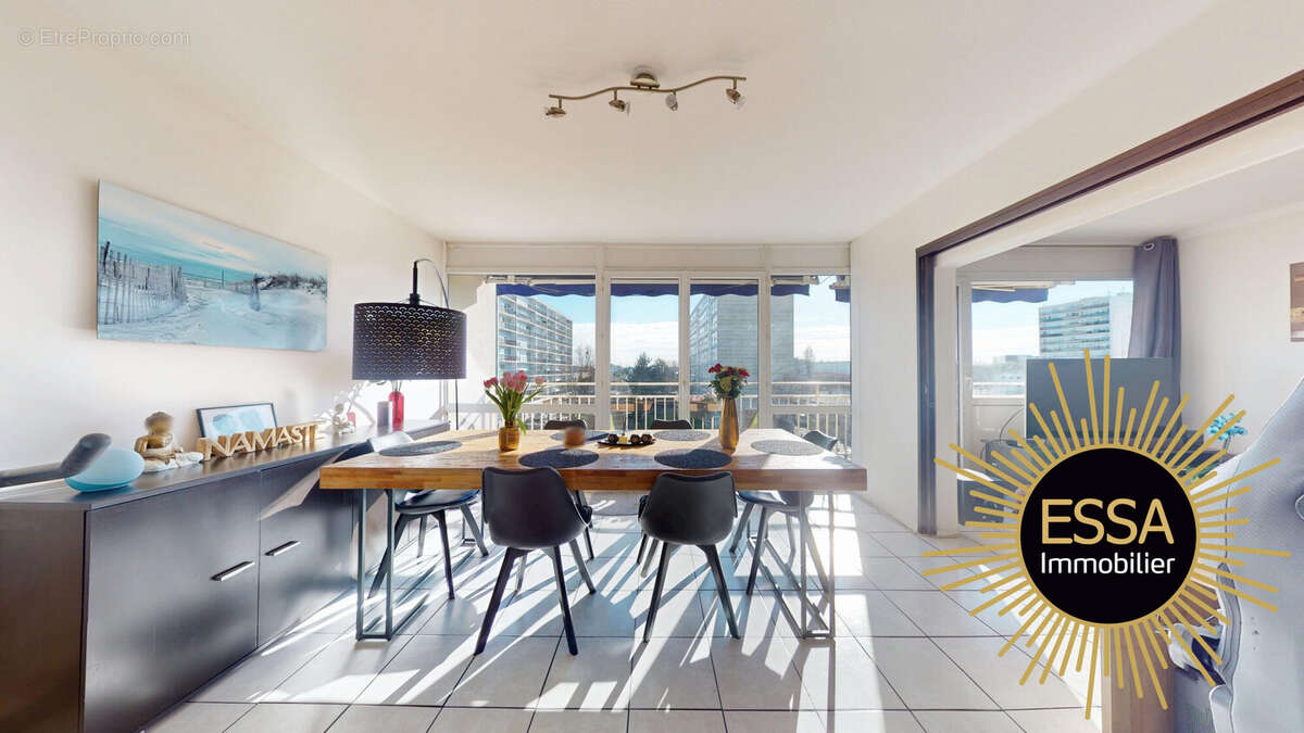 Appartement à VELIZY-VILLACOUBLAY