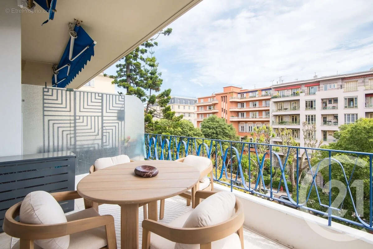Appartement à NICE