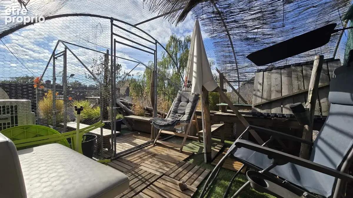 Vente occupee sans rente - maison de village de 83m2  avec jardin garage et cave - photo 10