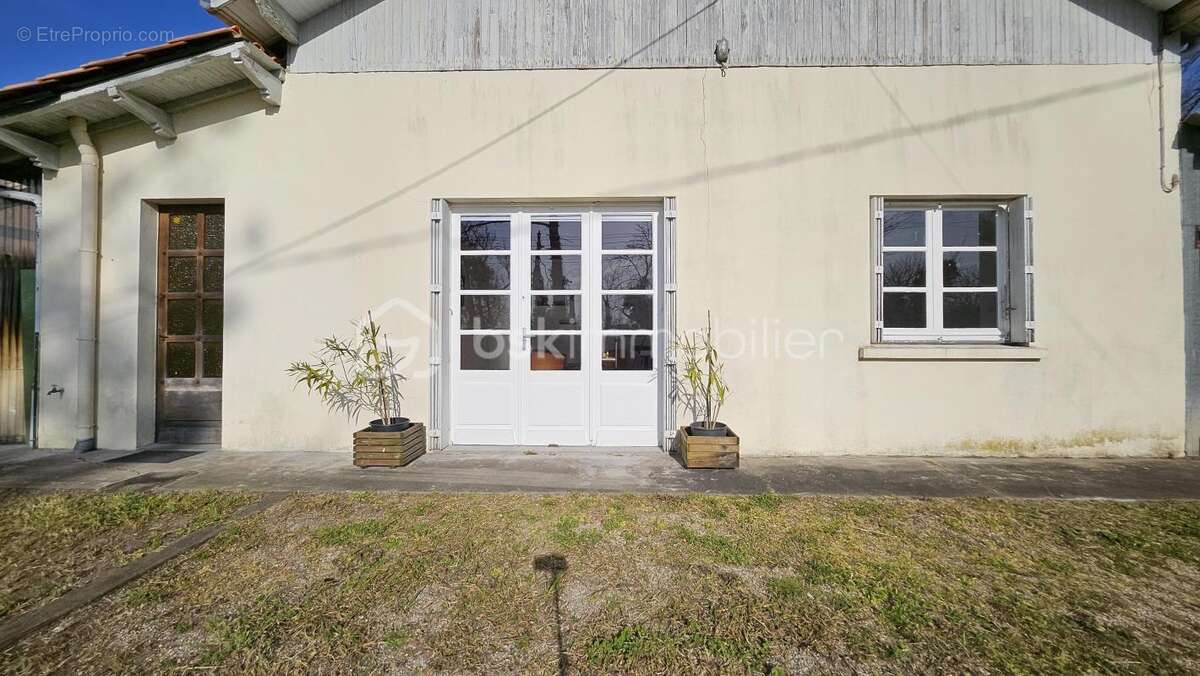 Maison à LAGORCE