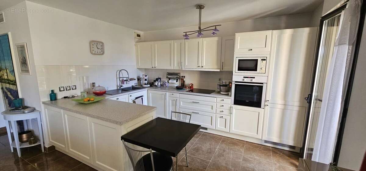 Appartement à HYERES