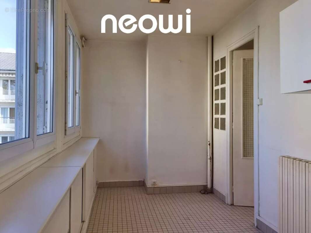 Appartement T3 à rafraichir - garage et cave - photo 6