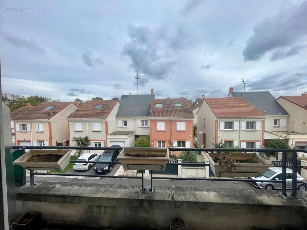 Appartement à GENNEVILLIERS