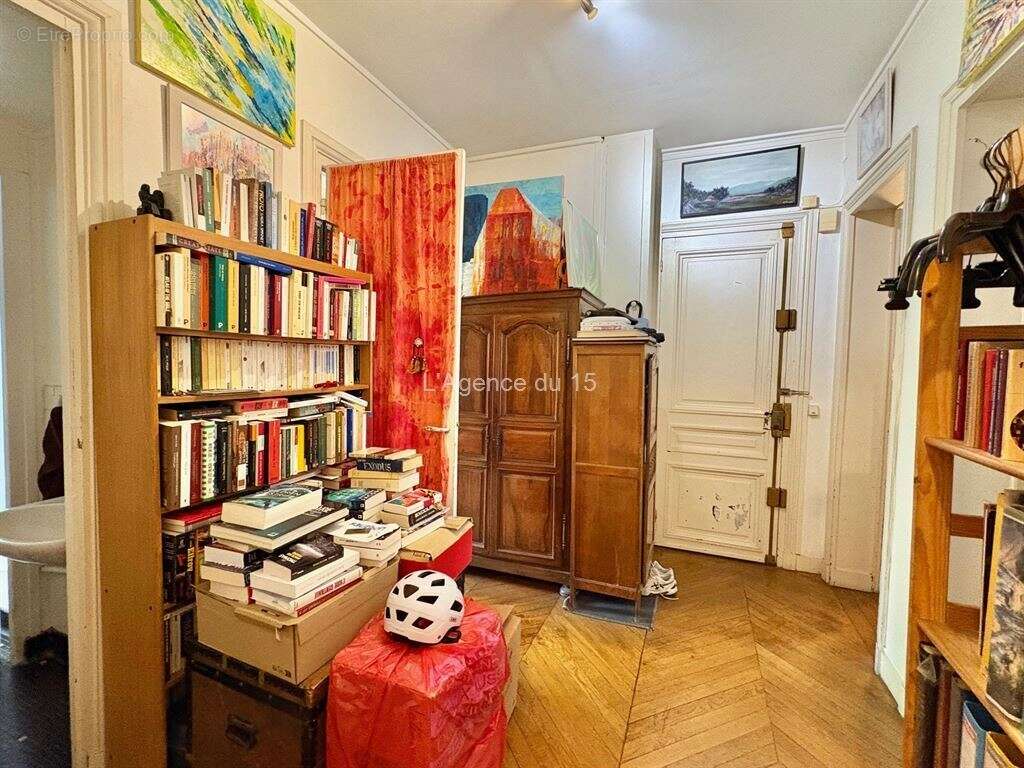 Appartement à PARIS-15E