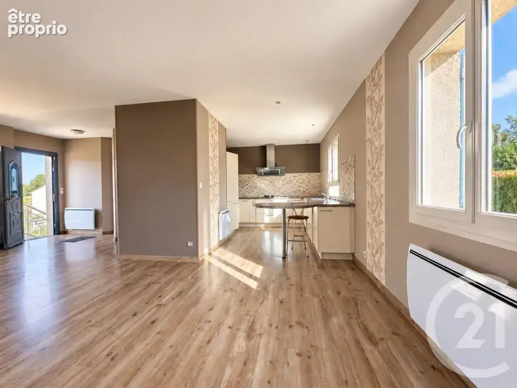 Maison 5 pièces 99 m² à vendre à Saint-Just-Le-Martel (87590) - photo 3