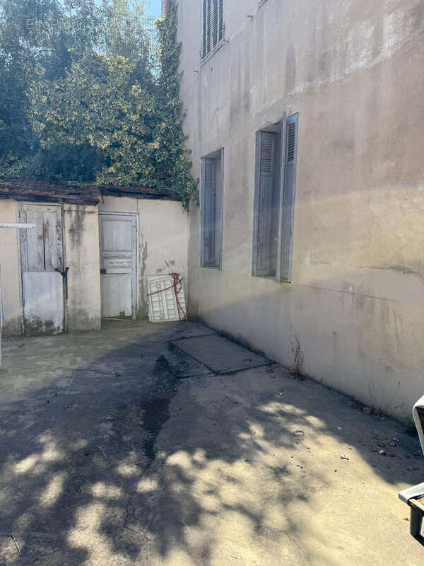 Appartement à MARSEILLE-5E