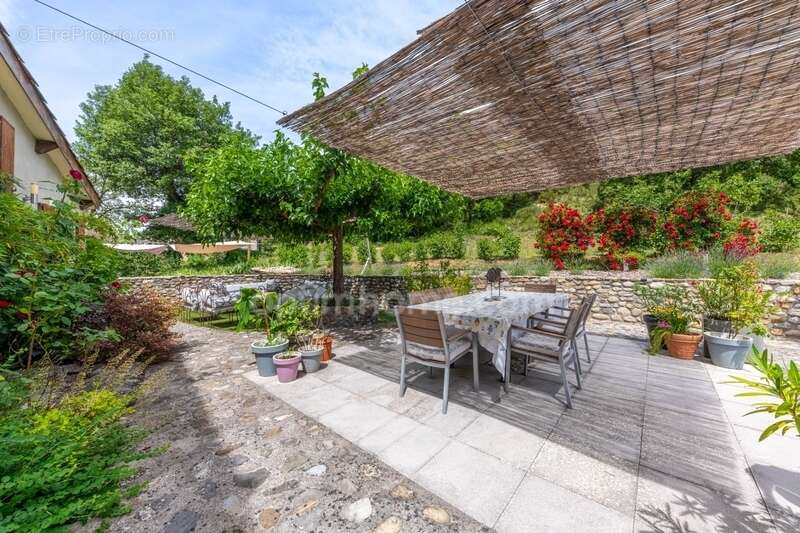 A vendre Authentique propriété de caractère avec gîte indépendant à Mallemoisson (04) - photo 19