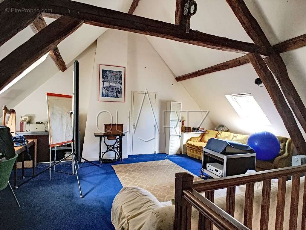 Maison 360 m² à Chaumont-En-Vexin  - photo 11