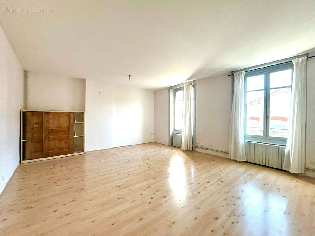 Appartement à SAINT-ETIENNE