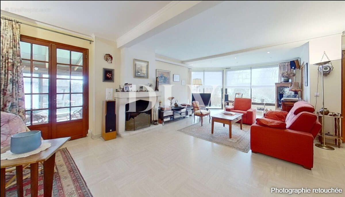 Maison à VULAINES-SUR-SEINE