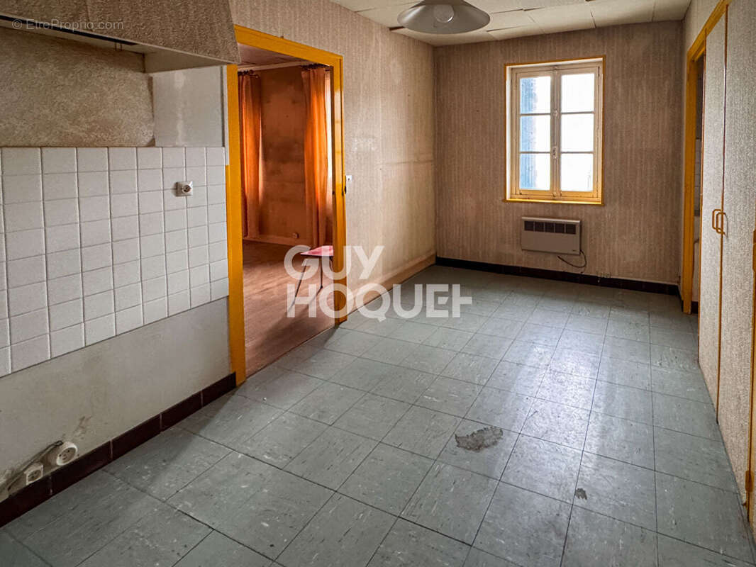 Appartement à PONT-EVEQUE