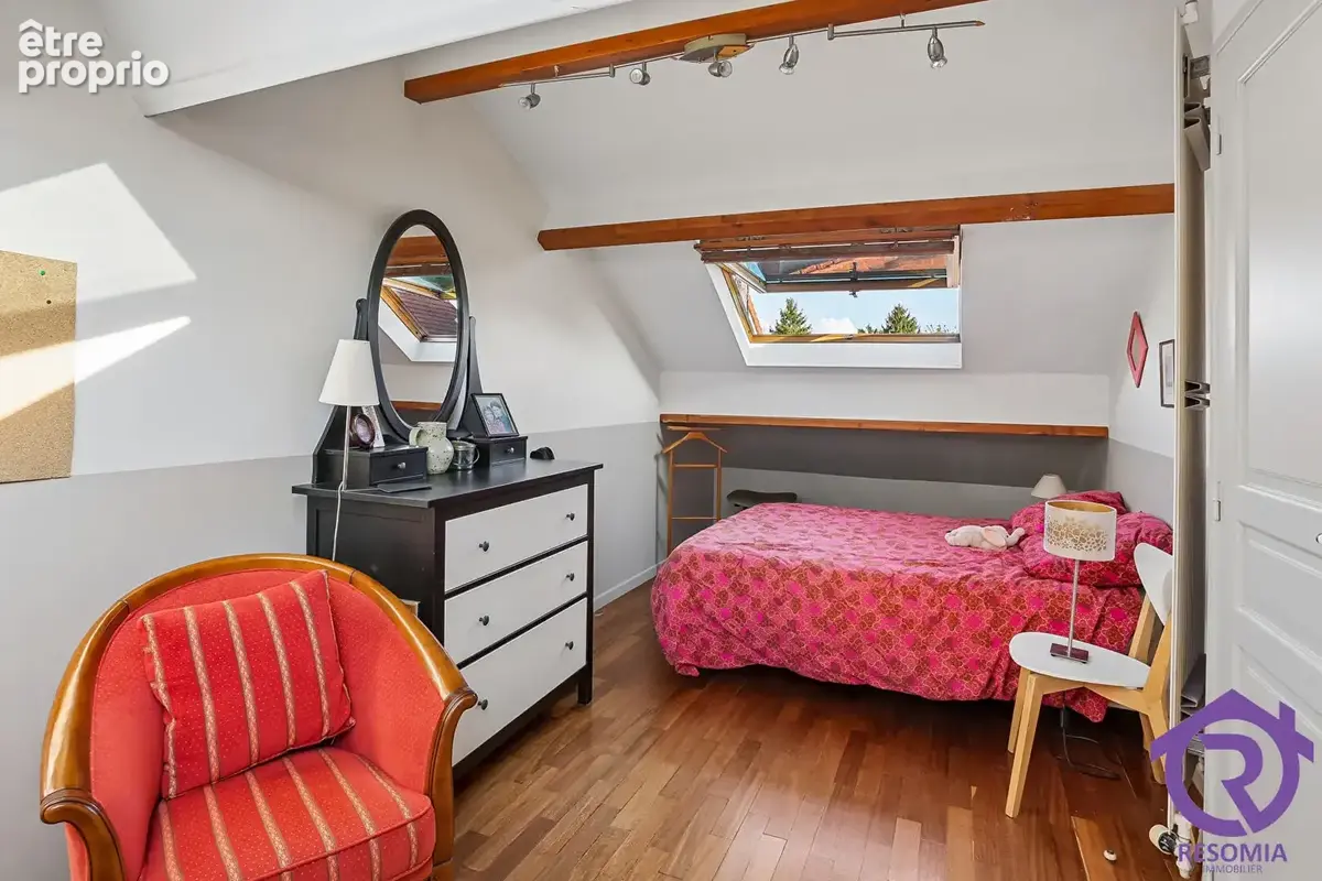 Coup de coeur pour cette meulière de 5 pièces de 92 m² - photo 9