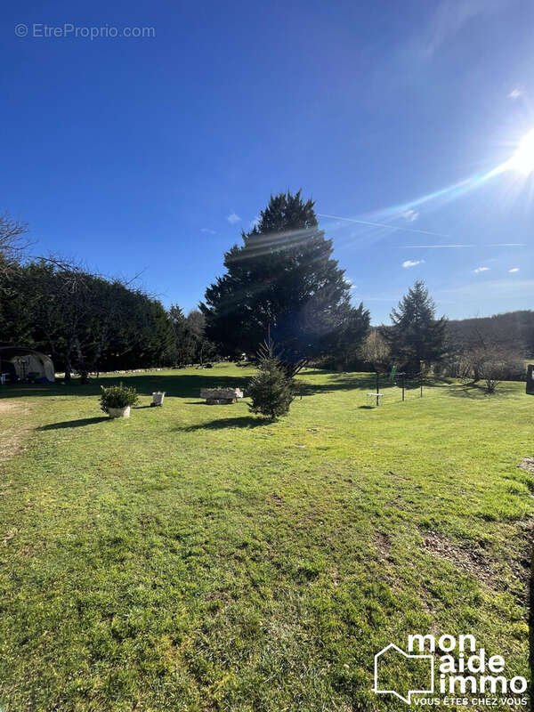 Maison à SAINT-JORY-LAS-BLOUX